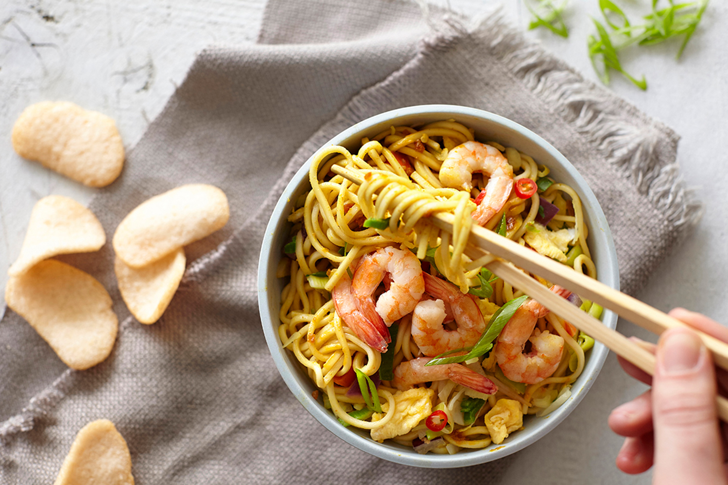 Samasaya-Ajam-Pedis-met-paprika-en-eiermie