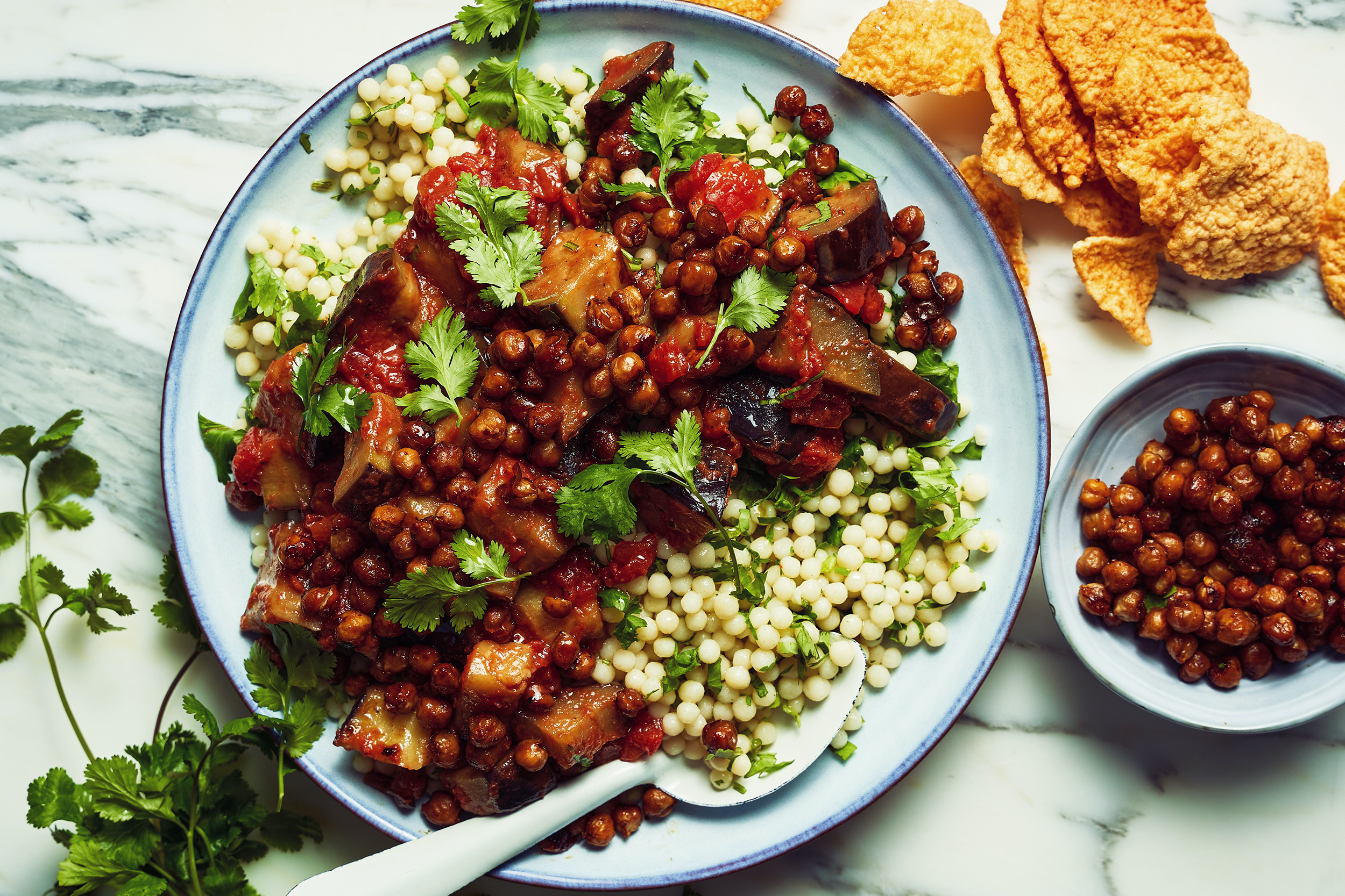 Samasaya-Parelcouscous met knapperige kikkererwten