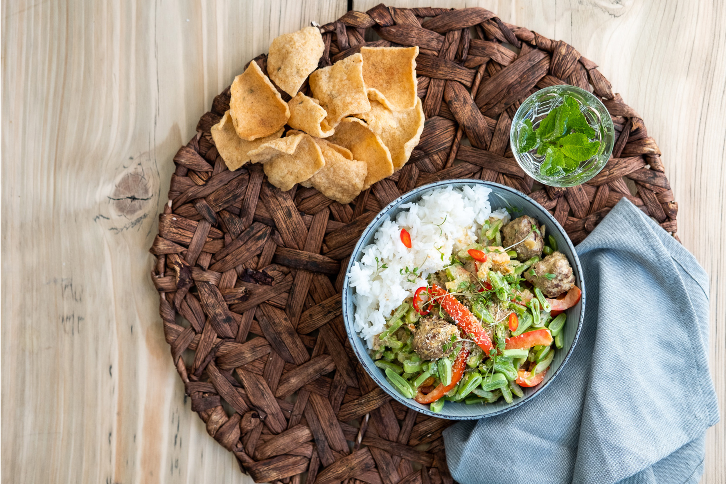 Samasaya-Rendang-gehaktballetjes-met-snijbonen-en-paprika